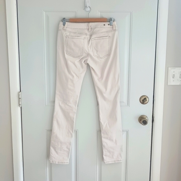 Cabi white deconstructed slim boyfriend jeans size 0 - Picture 2 of 10